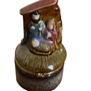 Small Manger Trinket Box Baby Jesus Mary and Joseph